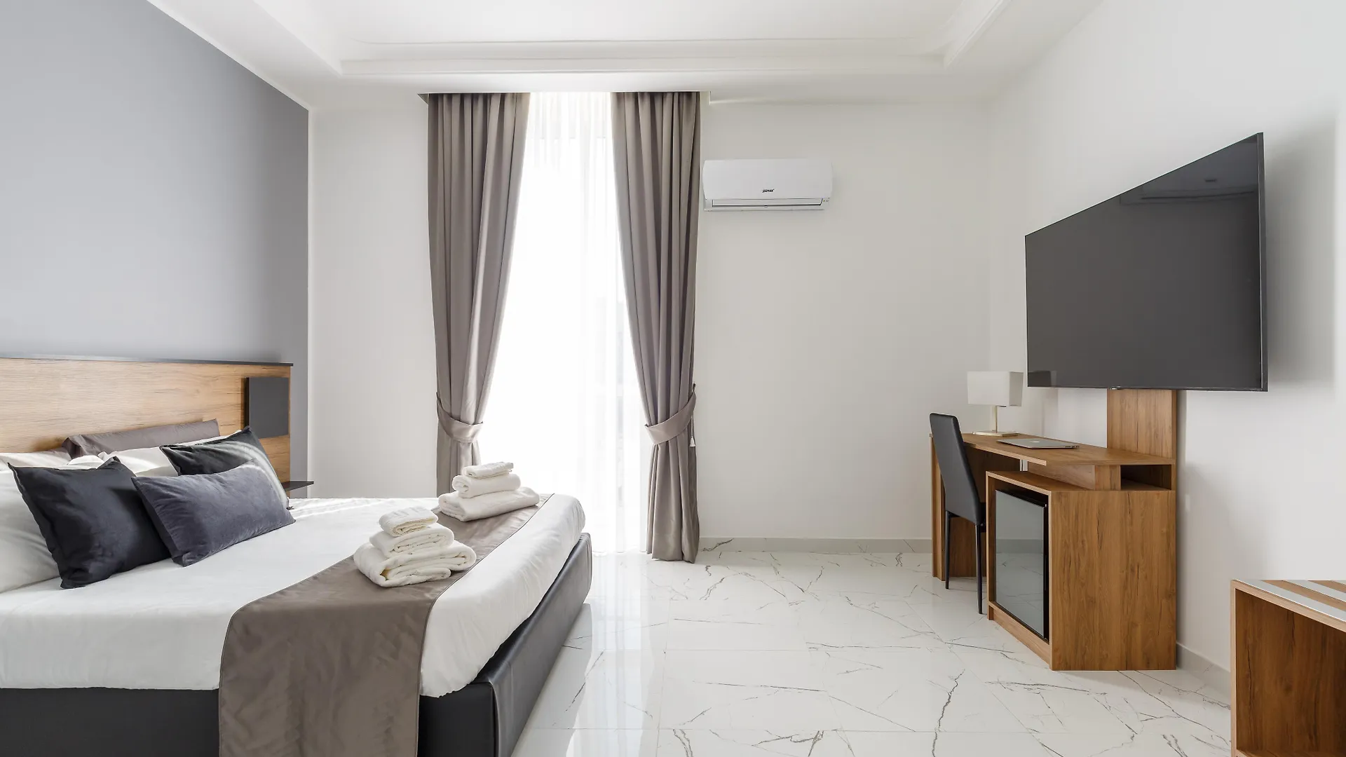 **** Отель Sant'Angelo Suites Неаполь Италия