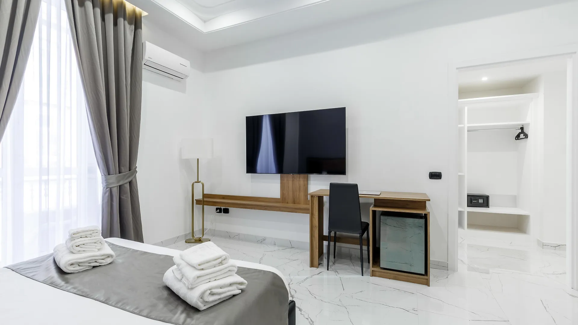 Sant'Angelo Suites Napoli 4*,